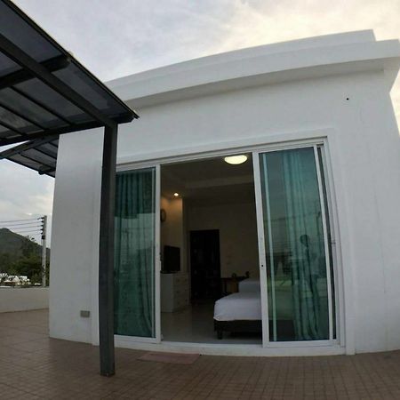 Sukanda Pool Villa Huahin Bagian luar foto